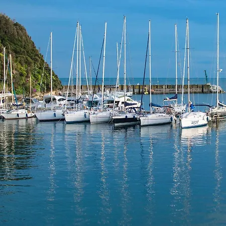 Ultreya * Procida